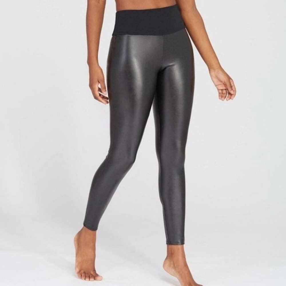 Assets Spanx Faux Leather Leggings NWOT Sz Small